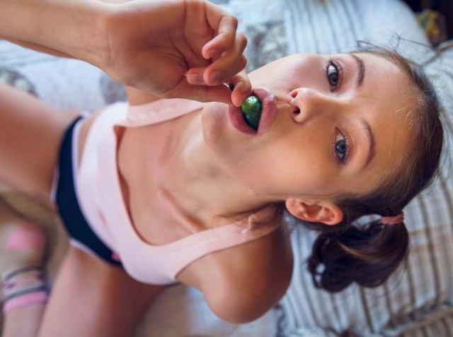 На улице зима,а дома тепло