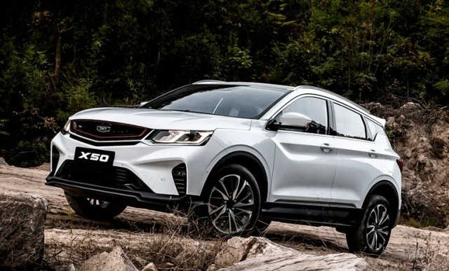 Какие автомобили покупают москвичи - это Geely, Haval, Belgee