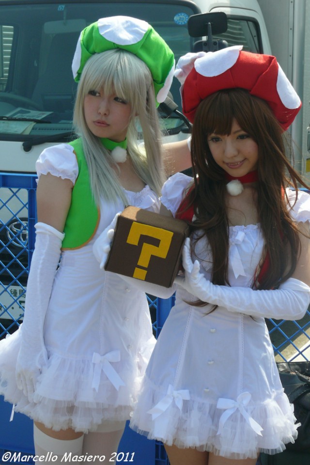 Девчонки с 80 Comiket'a ! (ну и немного парней)