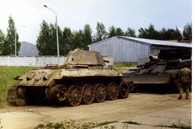 Раскопки огнеметного танка ОТ-34/76