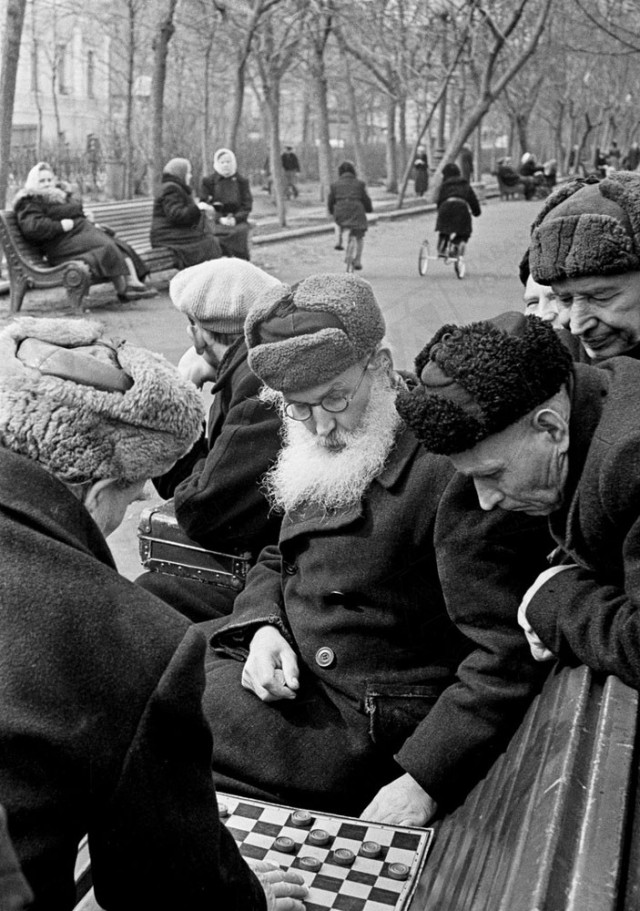 Москва и москвичи. Двадцатый век. 21.04.25