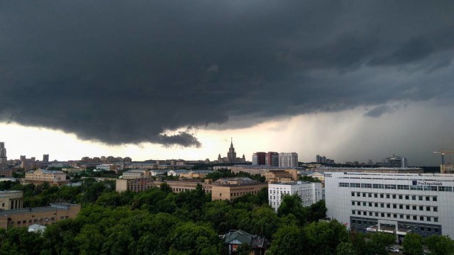 Видеоролики московского "ветхозаветного" потопа