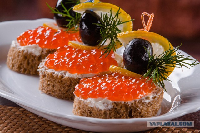 Зачем ты такую **ню купила