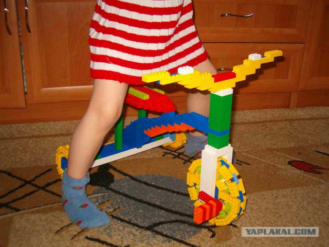 Лего против Советского конструктора.