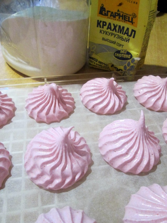 засохший зефир. ранункулюс зефир. зефир в виде палочек. зефир маршмеллоу косичка. заварной зефир против классической.