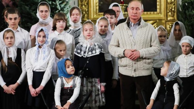 Путин назвал уродами интернет-провокаторов: «Там он крутой Рэмбо, а как только полиция зашла – в штаны наложил»