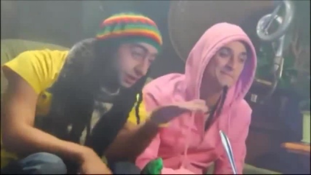 укроп из даешь молодежь. укроп даешь молодежь. даешь молодежь кекс и укроп. растаманы даешь молодежь кекс. кекс и укроп.