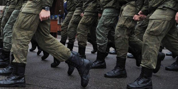 В Госдуме предложили снять бронь по мобилизации с депутатов и сенаторов