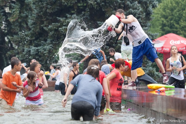 ВВЦ: Водная битва 2011