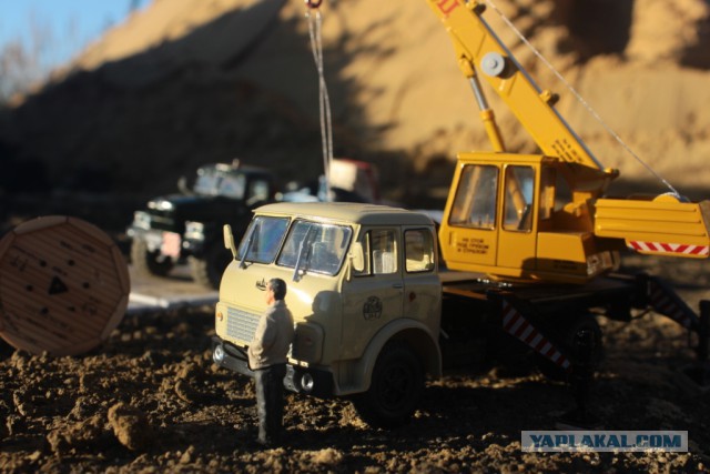 КрАЗ-255В седельный тягач - радиоуправляемая модель в 43 масштабе Mikromodellbau