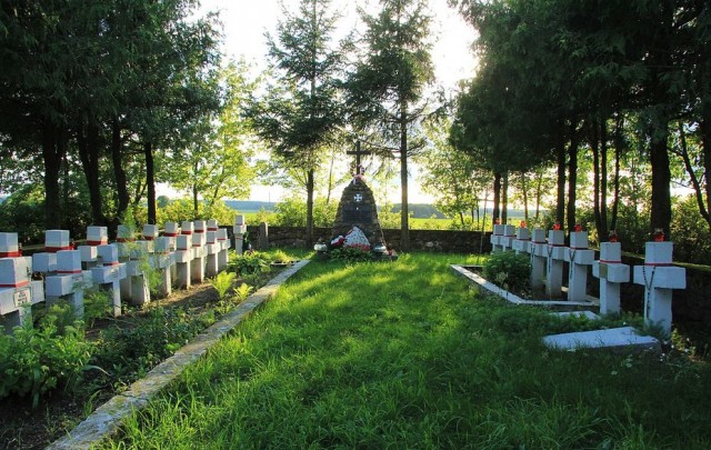 В августе 44-го. И после