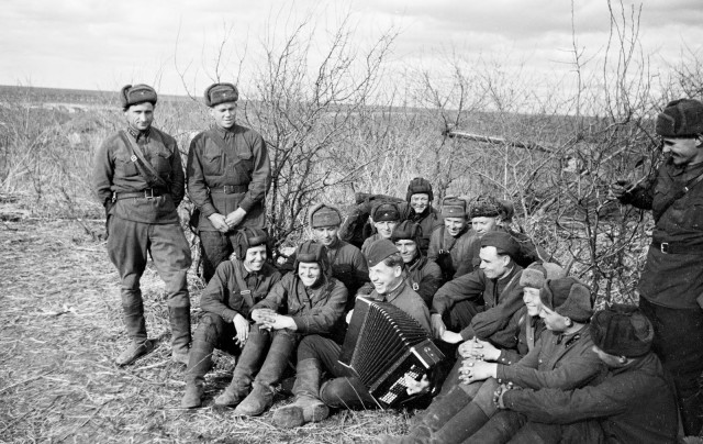 Они сражались за Родину. Фотонаследие Семена Осиповича Фридлянда.