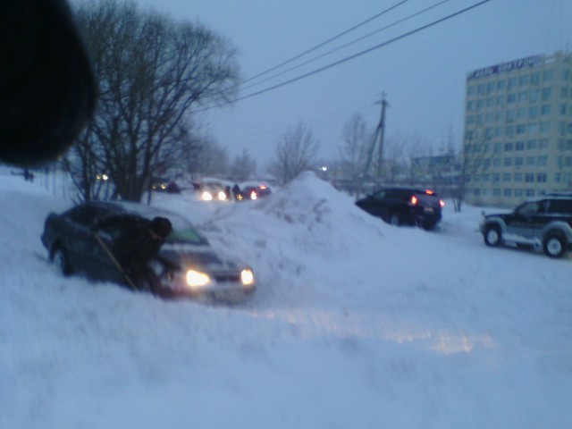 Ещё немного заваленного снегом Хабаровска