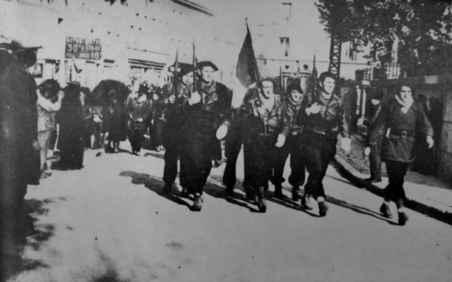 История в фотографиях