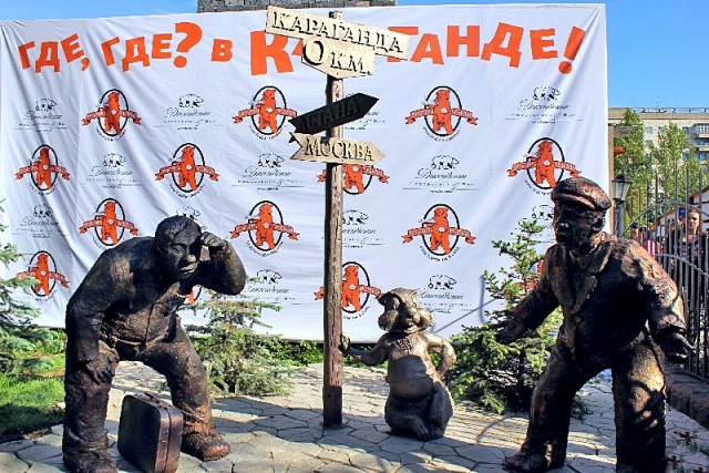Красивых женщин вам в гляделки
