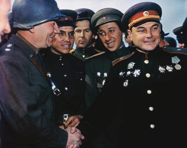 Цвет войны. Фотоподборка