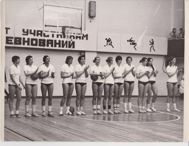 Фотохроника "загнивающего совка". Часть 10