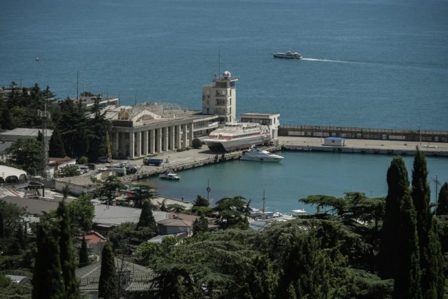 Крым!! Отдать швартовы!