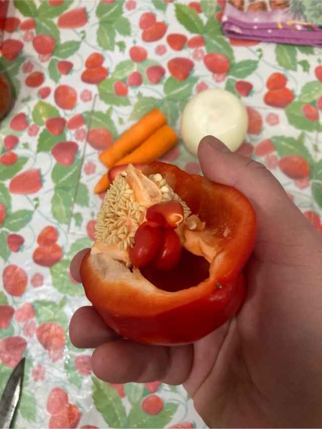 Начало пятничного вечера.