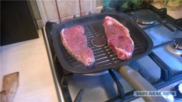 Мясо с кровью