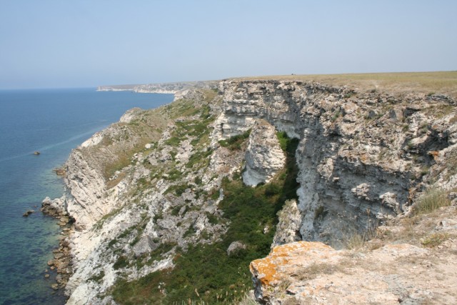Мыс Тарханкут - самая западная точка Крыма.