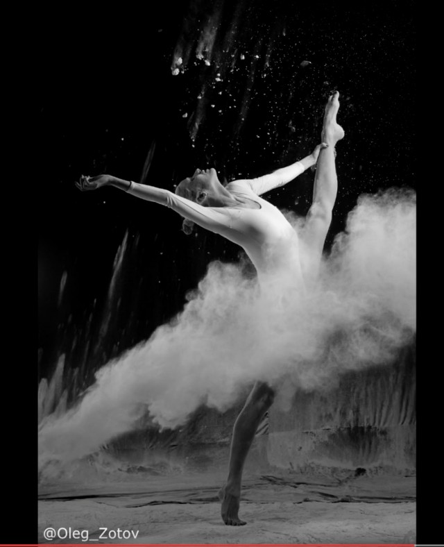 Был в балете: мужики девок лапают...