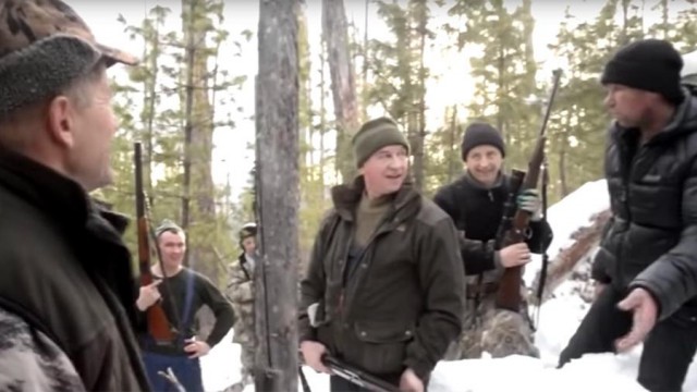 Как губернатор Левченко медведя застрелил
