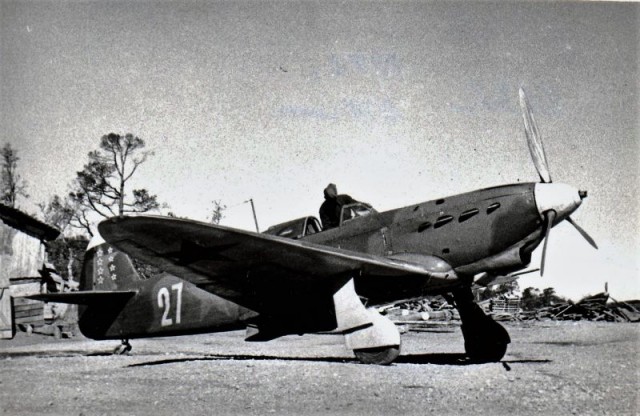 Як-1б. Любимчик сталинских соколов.
