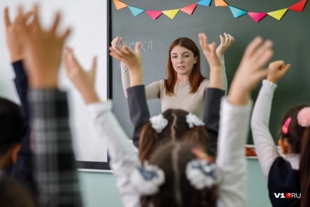 В Волгограде появился первый класс, где по-русски говорит только учитель