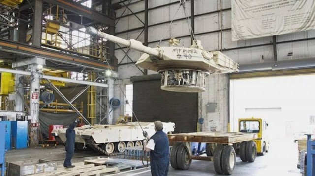 Украинские танки «Абрамс» будут лишены легендарной урановой брони