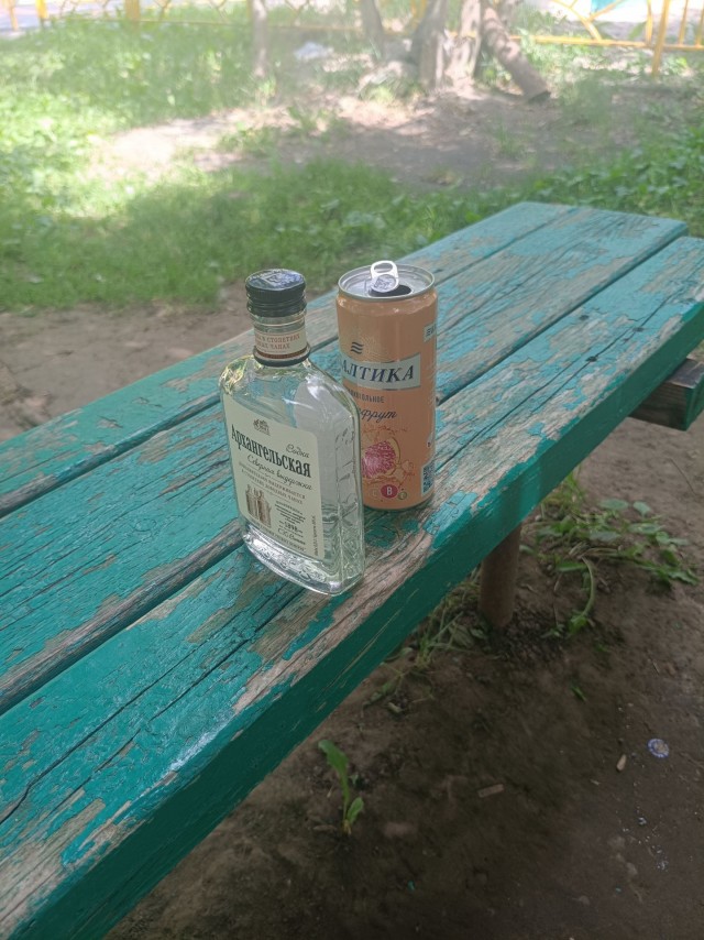 Как же хорошо в родном дворе.