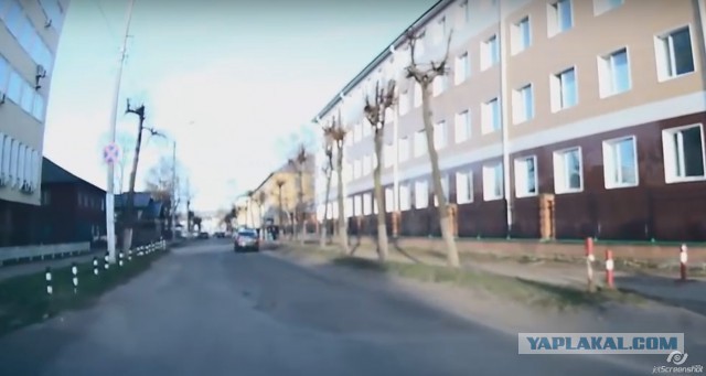 Военный подпол обиделся и выставил "ежей"