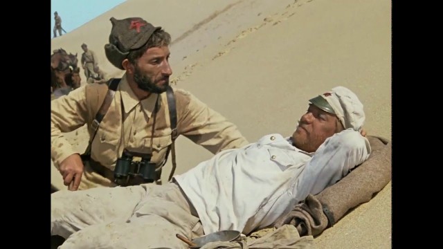 Я ем из золотых блюд, пью из хрустальных чаш