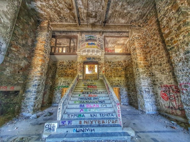Прекрасная и опасная Беренгария: история самого загадочного отеля на Кипре