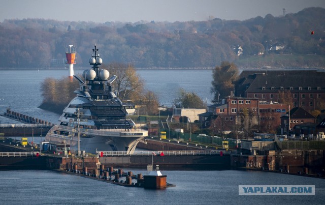 Пентагон разрешил ВМС США применять силу в отношении российского флота
