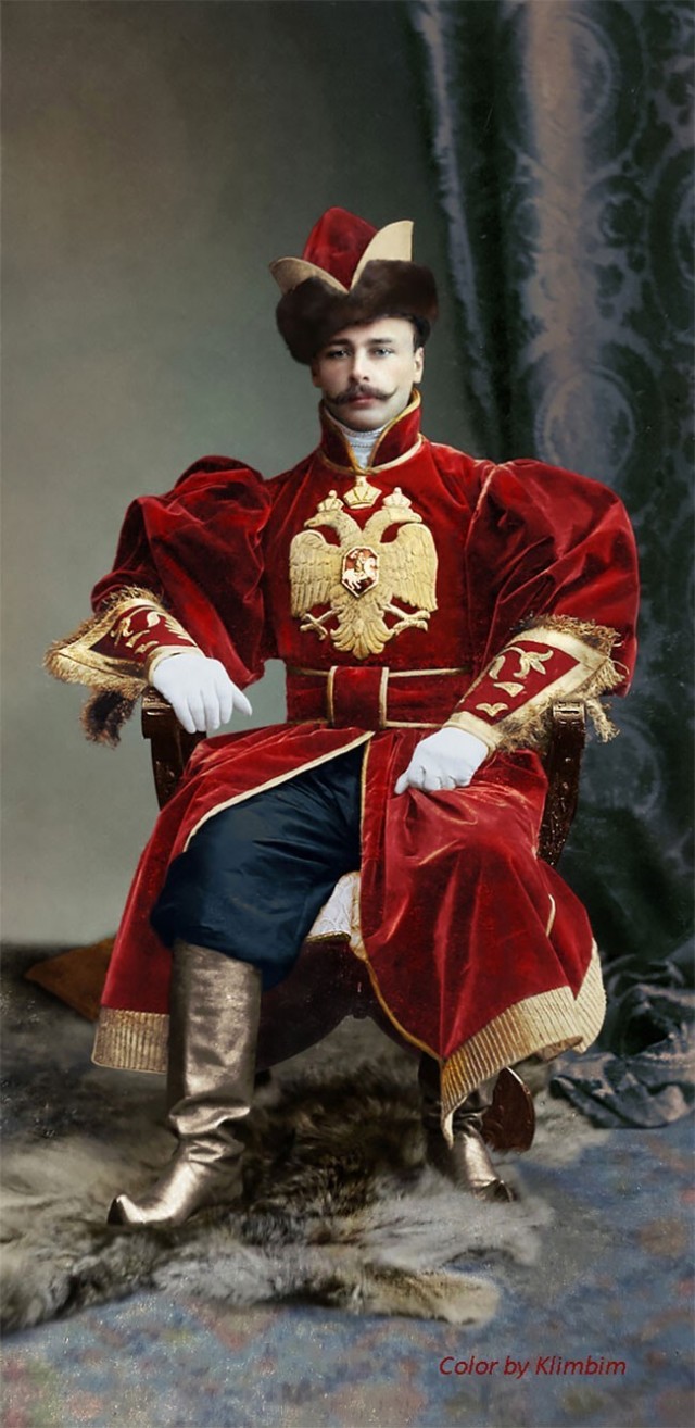 Костюмированный бал Романовых - фотографии 1903 года в цвете
