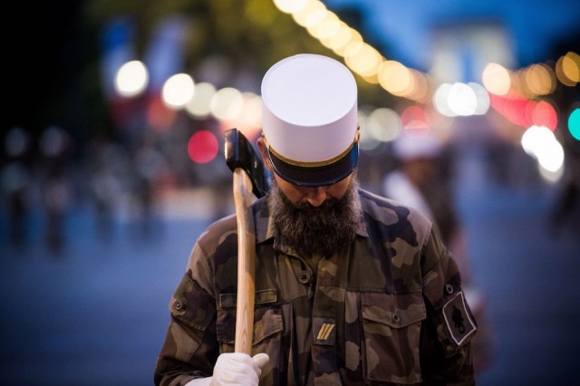 20 французских генералов подписали заявление о приближающейся расовой гражданской войне