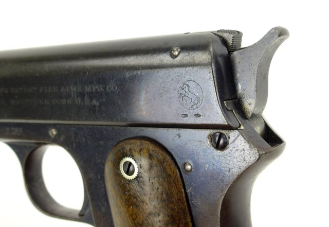 Первый в ряду "Кольтов": Colt M1900