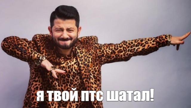 Москвич выставил машину на продажу и показал заинтересованным покупателям ПТС и паспорт для юридической проверки