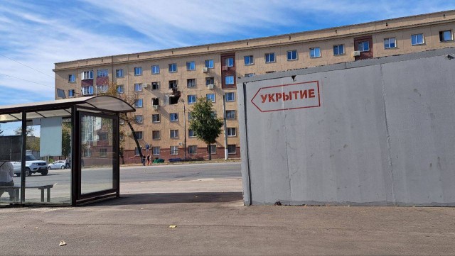Удар по многоэтажке в Курске