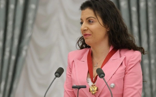 Маргарита Симоньян уже грызет шоколадку