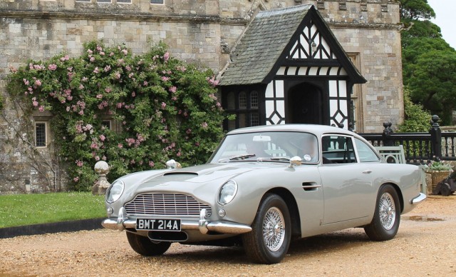 Все машины Джеймса Бонда: от Bentley до электрического Aston Martin