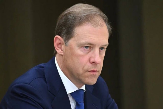 Первый вице-премьер Денис Мантуров был награжден Золотой Звездой Героя России