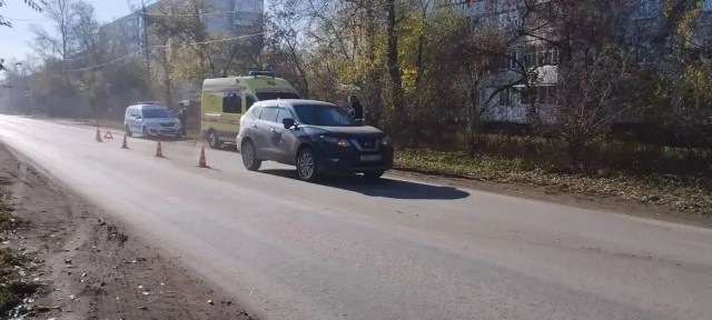 В Омске под колеса попал девятилетний  пацан.