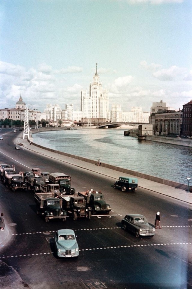 Москва и москвичи. Двадцатый век. 21.04.25