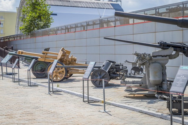 Крупнейший технический музей России в провинциальном городке. Часть 3. Военная техника