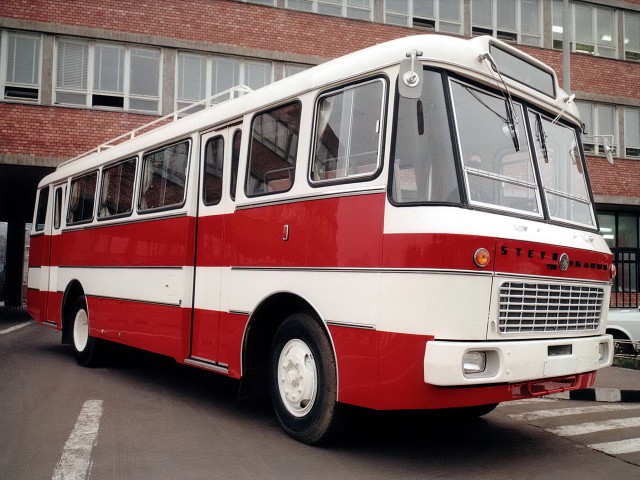 Игра на ЯПе: Угадай АВТО-8