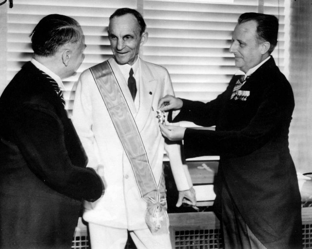 Как американские солдаты в 1944 в атаку поднимались