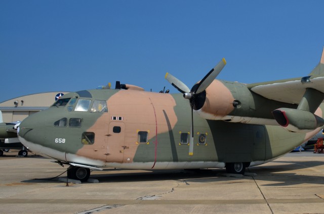 Американский военно-транспортный самолёт Фэйрчайлд C-123 «Провайдер» – детище русского эмигранта Струкова
