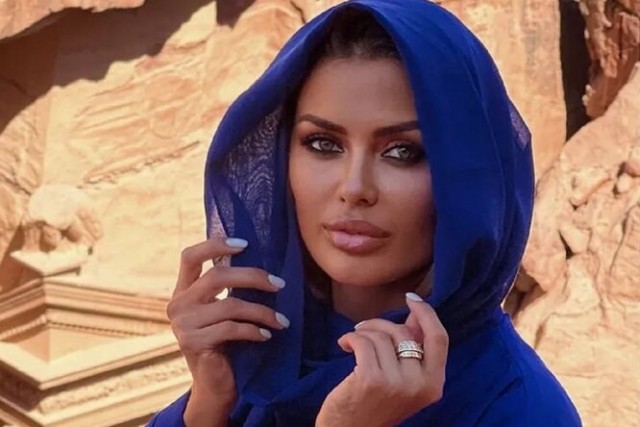 Ну как еще напомнить о себе, бездарной